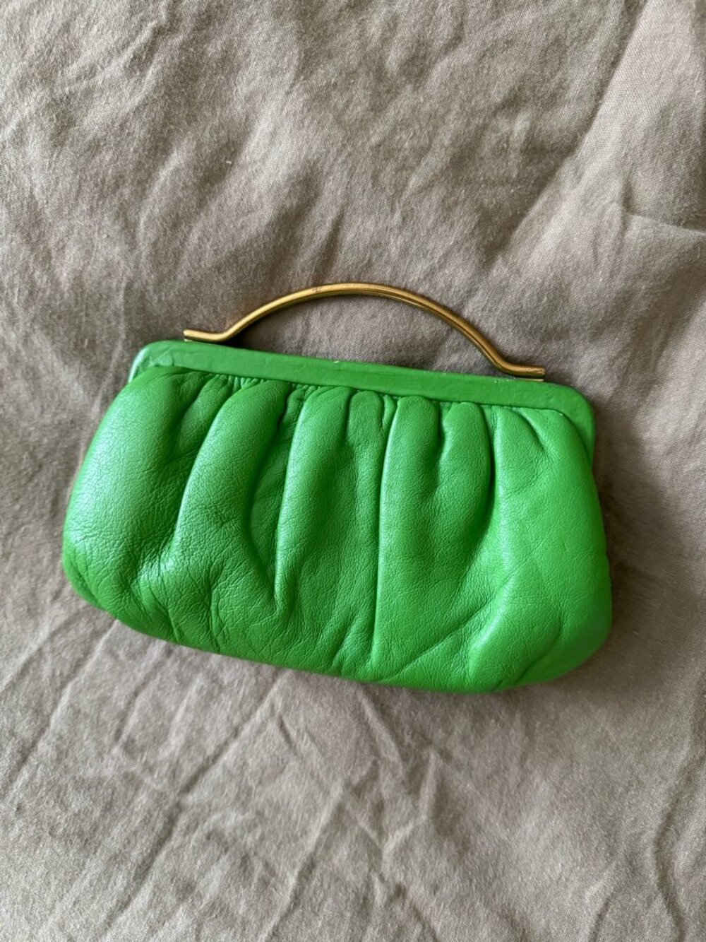 Vintage Kelly Green Leather Clutch with Brassy Metal Accent